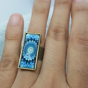 Cabochon brass ring